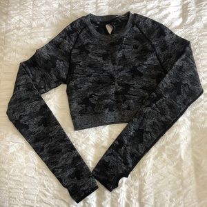 Gymshark cropped long sleeve top